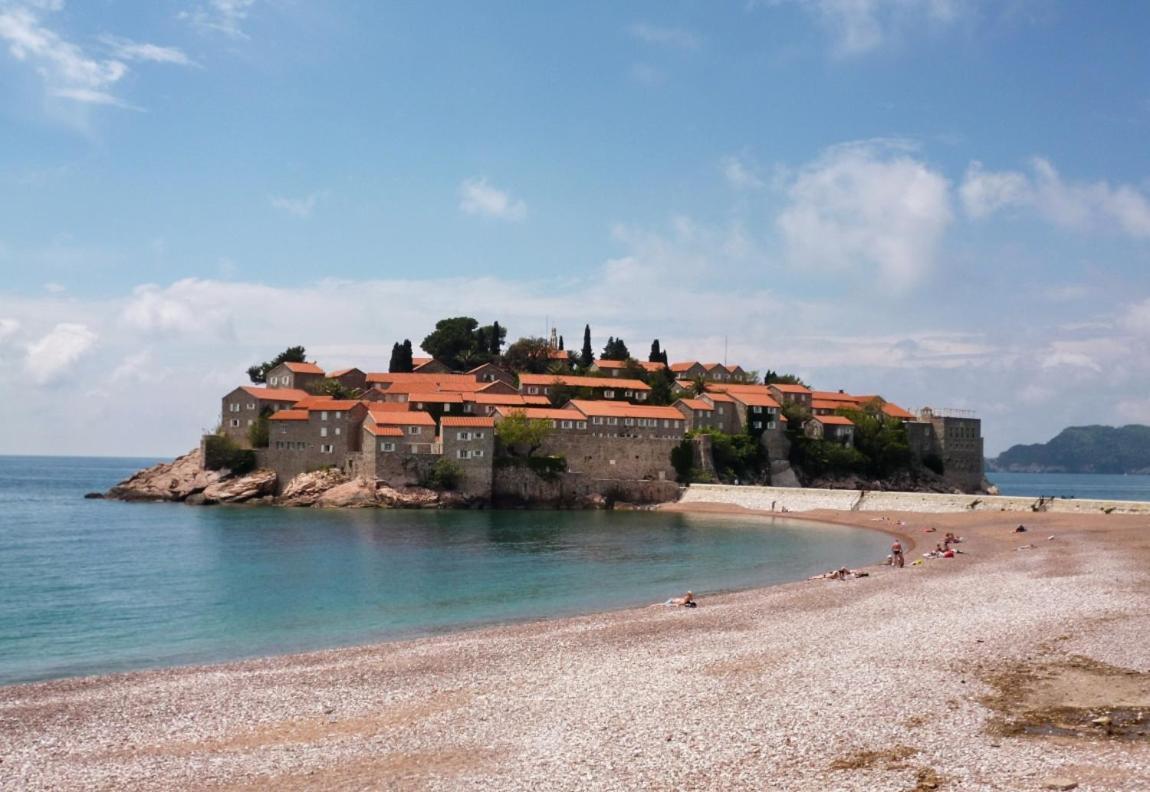 Lovely Apartment Sveti Stefan Dış mekan fotoğraf